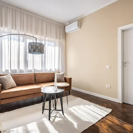 Three Bedrooms Apartment *