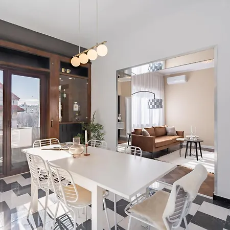 Three Bedrooms Apartment