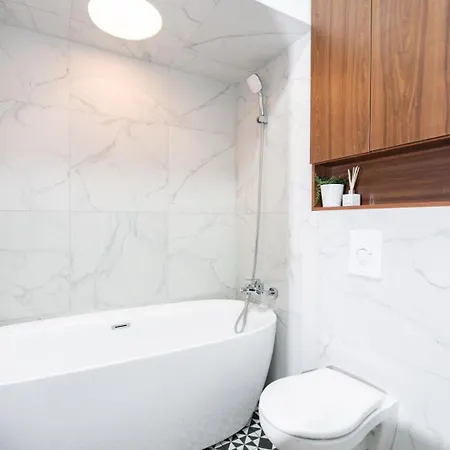 Three Bedrooms Apartment