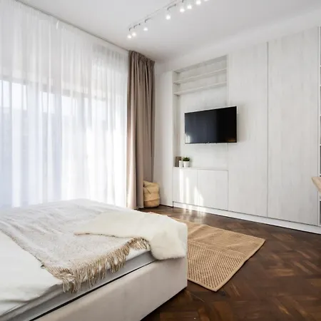 Apartment Three Bedrooms *